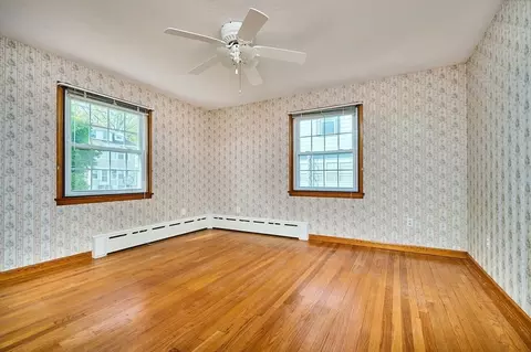 Bedroom - 21 Davis St, Easthampton, MA 01027 photo 1 of 8