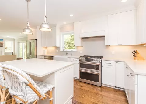 1548 Great Plain Ave, Needham, MA 02492 photo 11