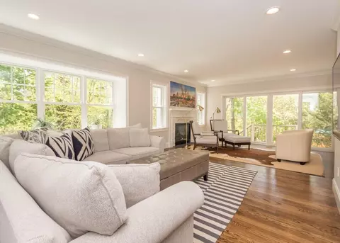 1548 Great Plain Ave, Needham, MA 02492 photo 3