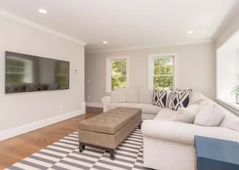 1548 Great Plain Ave, Needham, MA 02492 photo 5