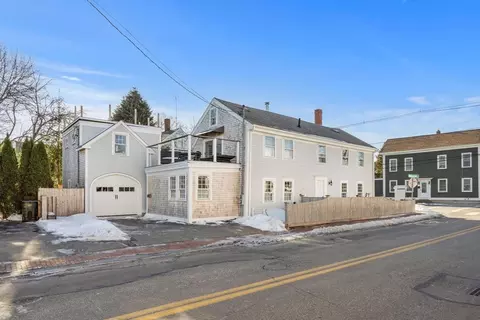 166 Water St #B, Newburyport, MA 01950