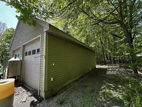 24 Manchaug Rd, Sutton, MA 01590 photo 15