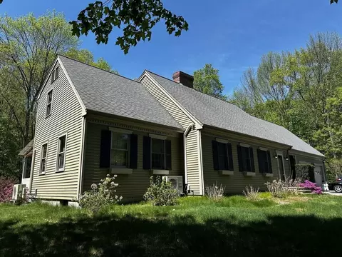 24 Manchaug Rd, Sutton, MA 01590 photo 2