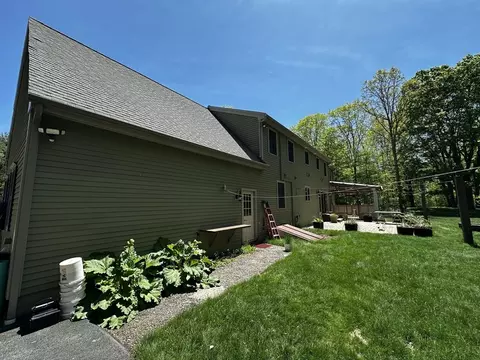 24 Manchaug Rd, Sutton, MA 01590 photo 13