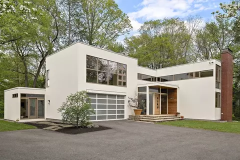 607 Main St, Concord, MA 01742