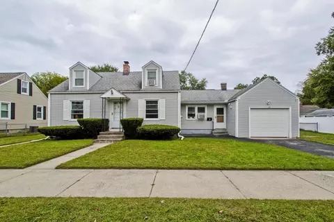87 Gilman St, Springfield, MA 01118