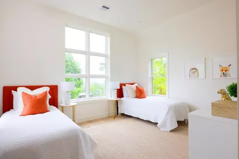 121 Jordan Rd, Brookline, MA 02446 photo 18