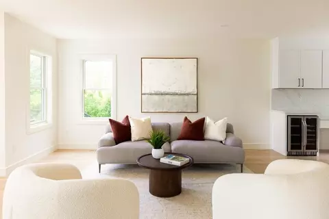 121 Jordan Rd, Brookline, MA 02446 photo 5