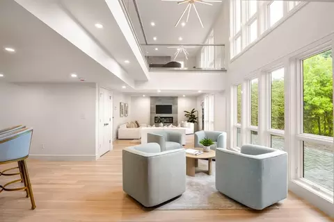 121 Jordan Rd, Brookline, MA 02446 photo 3