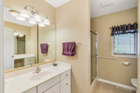 240 Surf Dr, Mashpee, MA 02649 photo 11