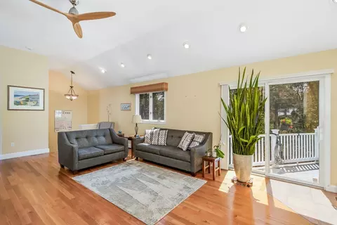 240 Surf Dr, Mashpee, MA 02649 photo 6