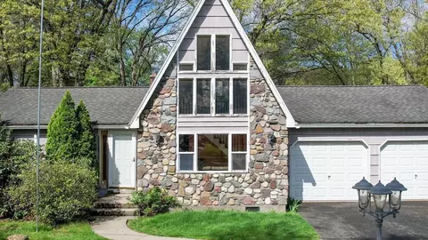 170 Slater Ave, Springfield, MA 01119