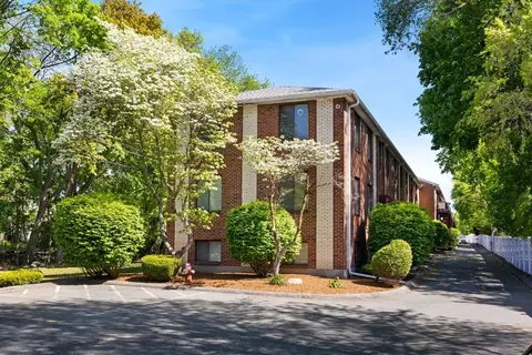 3 Richardson St #C6, Wakefield, MA 01880