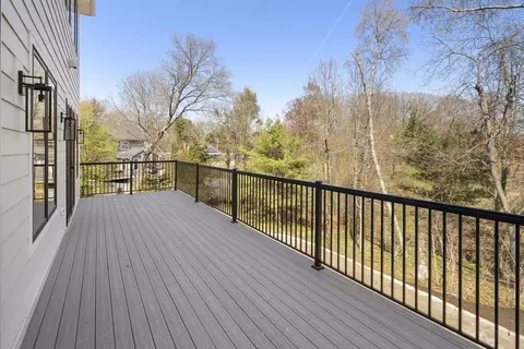 66 Oakcrest Rd, Needham, MA 02492 photo 7