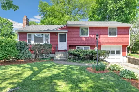 93 Hathaway Cir, Arlington, MA 02476