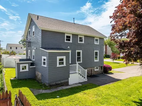 102 Meeson St, Fall River, MA 02724 photo 3