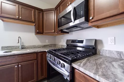 102 Meeson St, Fall River, MA 02724 photo 6