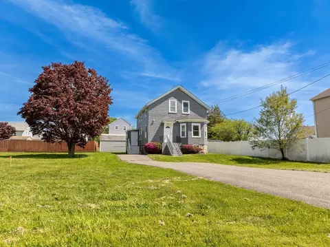 102 Meeson St, Fall River, MA 02724 photo 2