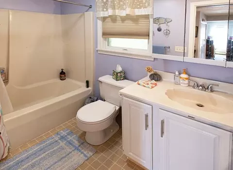 21 Mount Tom Ave #21, Easthampton, MA 01027 photo 12