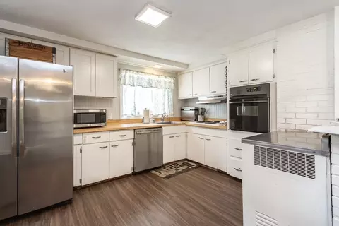 20 Sully Rd, Raynham, MA 02767 photo 8