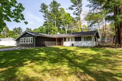 20 Sully Rd, Raynham, MA 02767 photo 2