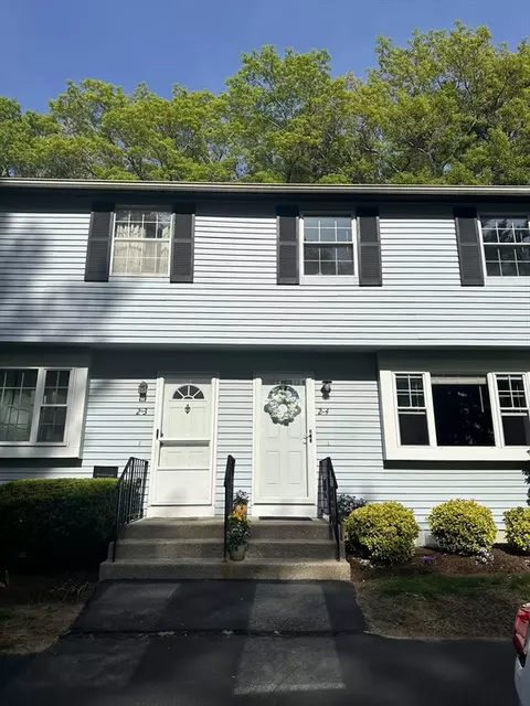 2 Treetop Ln #4, Kingston, MA 02364