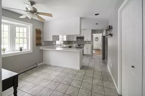 192 Parker St, Maynard, MA 01754 photo 6