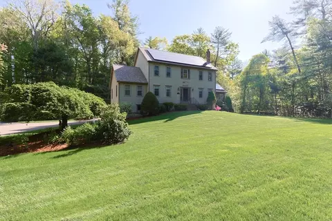 78 Pine St, Norton, MA 02766