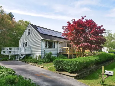 24 Kaye Cir, Grafton, MA 01536