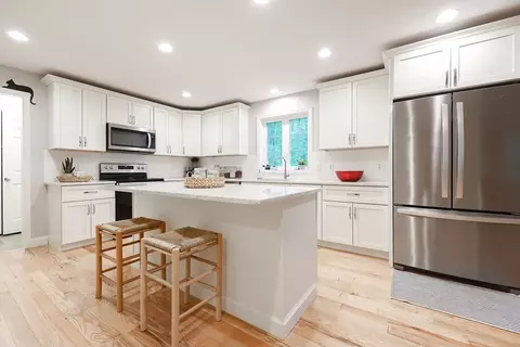 111 Arizona Ave, Holden, MA 01520