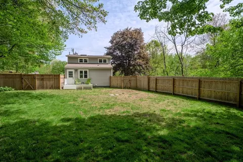 143 West St, Easthampton, MA 01027 photo 28