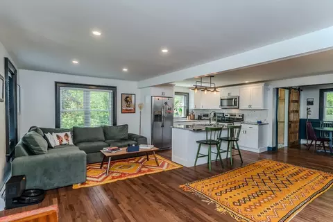 143 West St, Easthampton, MA 01027 photo 7