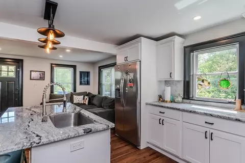 143 West St, Easthampton, MA 01027 photo 12