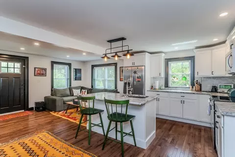 143 West St, Easthampton, MA 01027 photo 11