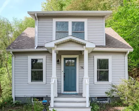 143 West St, Easthampton, MA 01027 photo 3