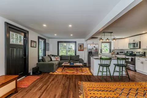 143 West St, Easthampton, MA 01027 photo 6
