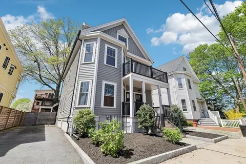 12-14 Norumbega St #12, Cambridge, MA 02138