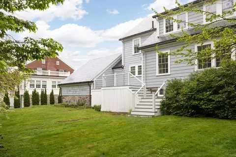 37 Randolph Rd, Chestnut Hill, MA 02467 photo 18
