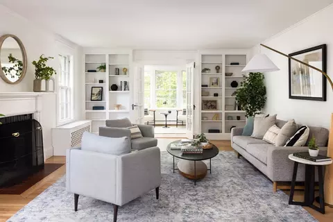 37 Randolph Rd, Chestnut Hill, MA 02467 photo 4
