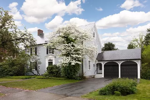 37 Randolph Rd, Chestnut Hill, MA 02467