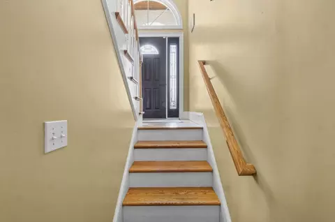 Entry Way - 1072 Laurel St, Fall River, MA 02721 photo 4 of 5