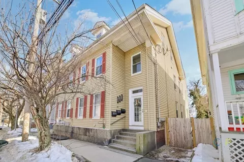 11 2 Mason St # -1, Salem, MA 01970