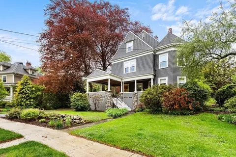 5 Winthrop Rd, Lexington, MA 02421 photo 2