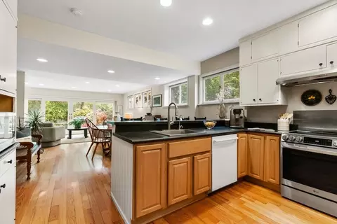 5 Winthrop Rd, Lexington, MA 02421 photo 13