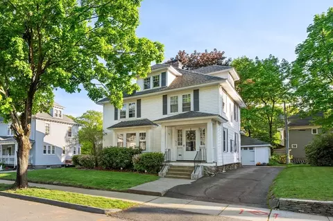13 Franconia St, Worcester, MA 01602