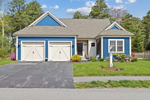 33 Inkberry Ln, Plymouth, MA 02360