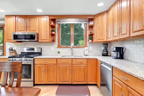 4 Shetland Rd, Danvers, MA 01923 photo 7