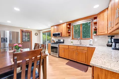 4 Shetland Rd, Danvers, MA 01923 photo 9