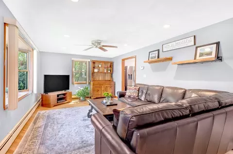 4 Shetland Rd, Danvers, MA 01923 photo 3