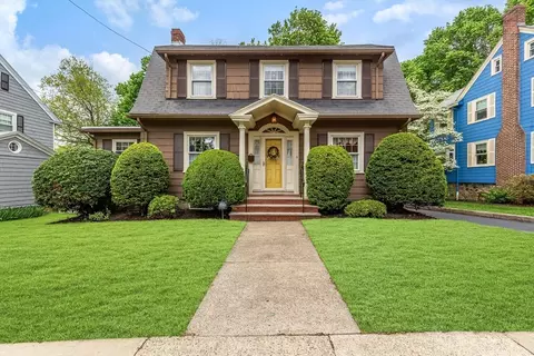26 Laurel St, Melrose, MA 02176